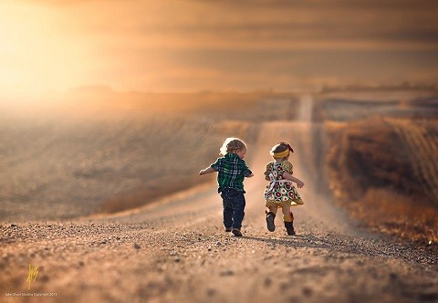 Jake Olson, một nhiếp ảnh gia đến từ Nebraska từng đoạt giải thưởng dành cho nhiếp ảnh gia chuyên nghiệp đã thực hiện một bộ ảnh vô cùng tuyệt vời, thể hiện được vẻ đẹp và không khí của vùng đất miền Trung Tây nước Mỹ.